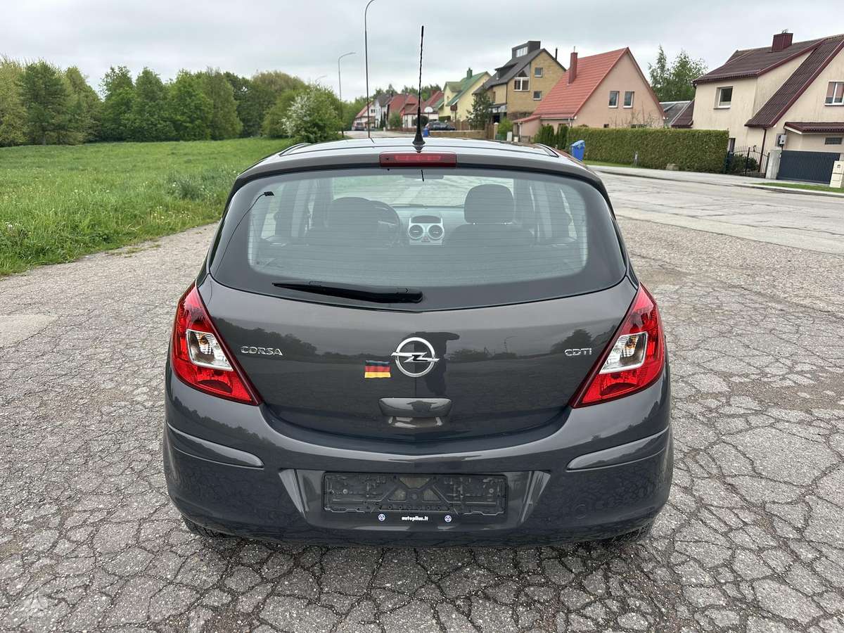 Opel Corsa, 1.3 l., Хэтчбек