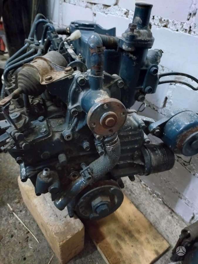 Kubota D-722