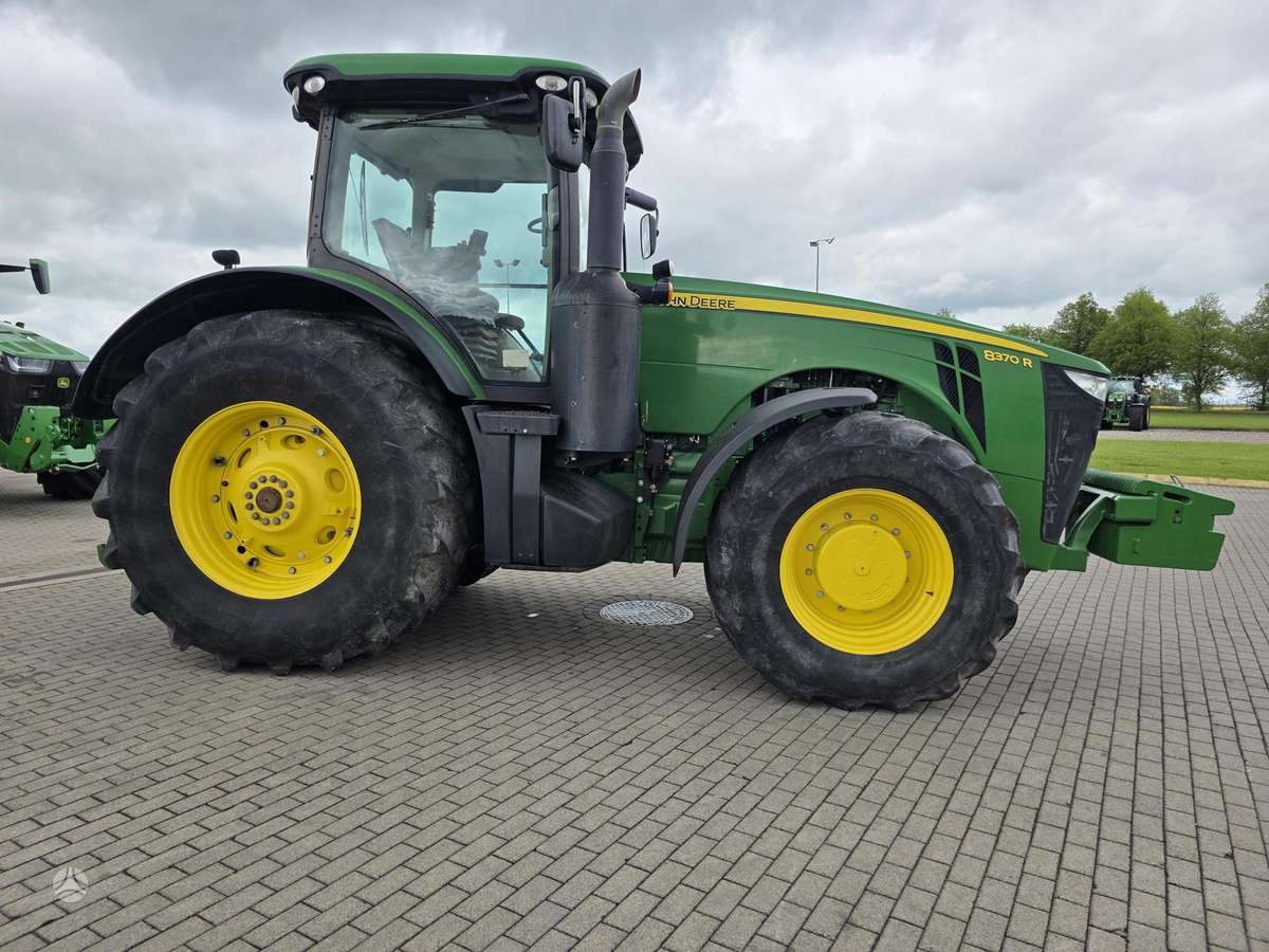 John Deere 8370R, traktori