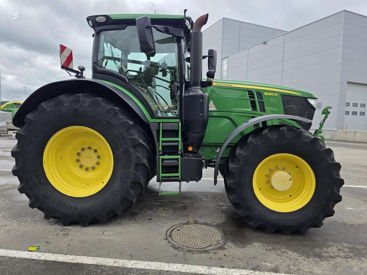 John Deere 6250R, тракторы