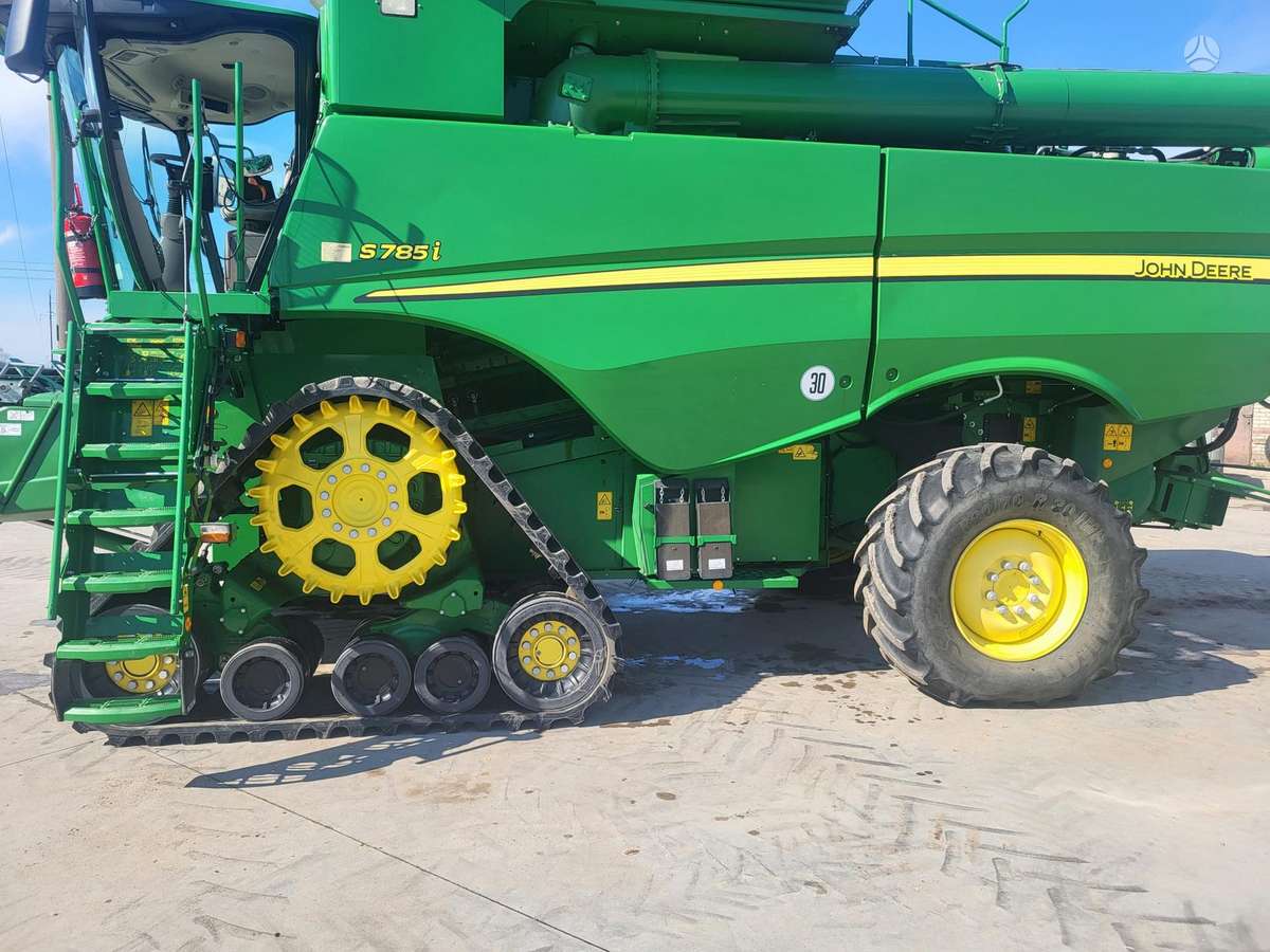 John Deere S785, combine harvesters