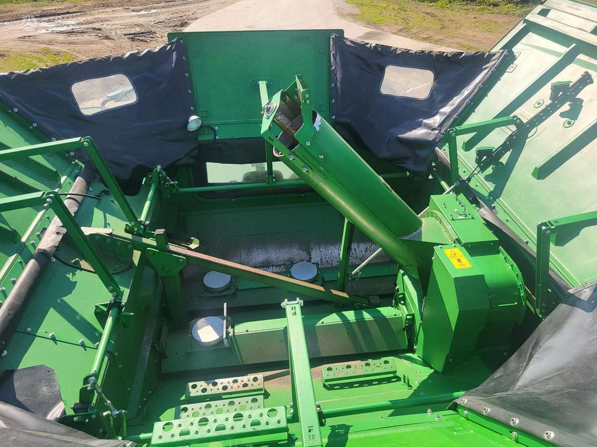 John Deere S785, kombainai