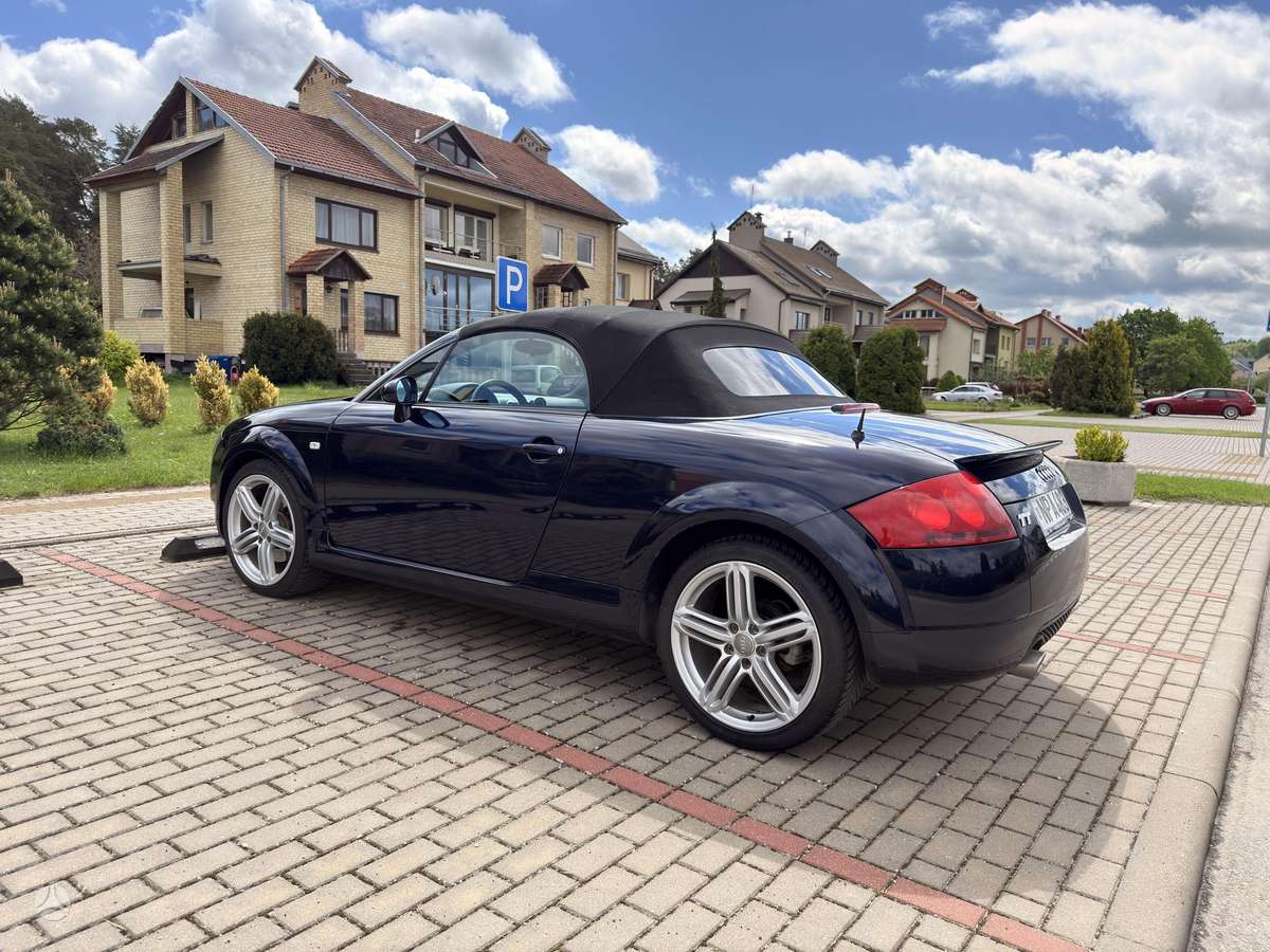 Audi TT, 1.8 l., convertible