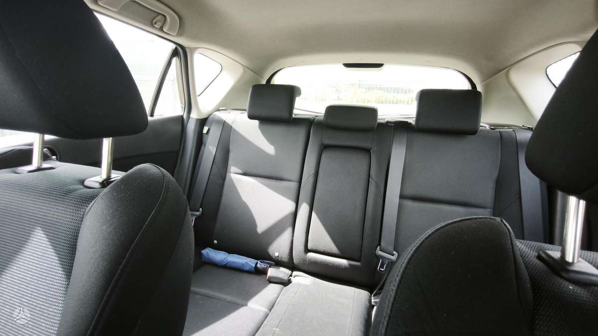 Mazda 3, 1.6 l., hatchback