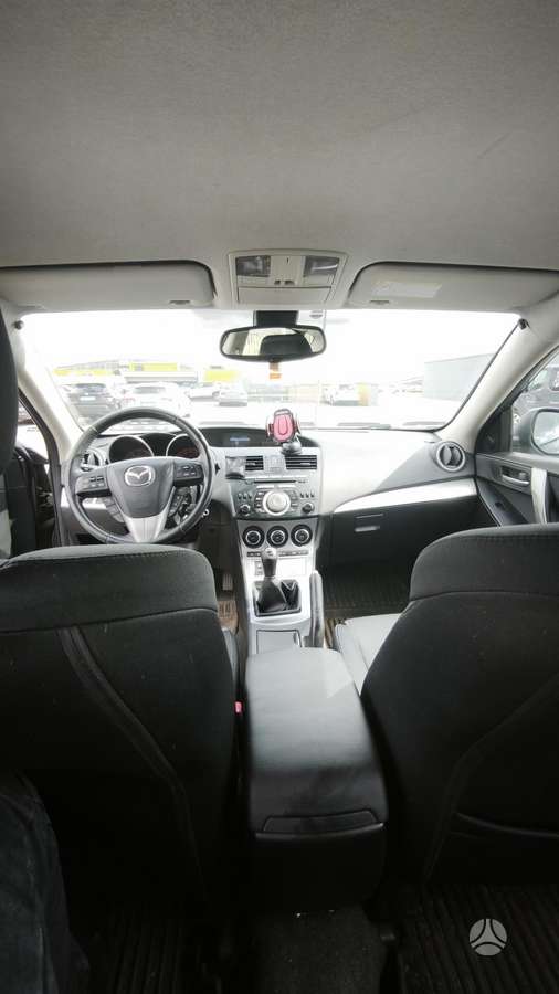 Mazda 3, 1.6 l., hatchback