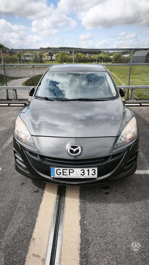 Mazda 3, 1.6 l., hatchback