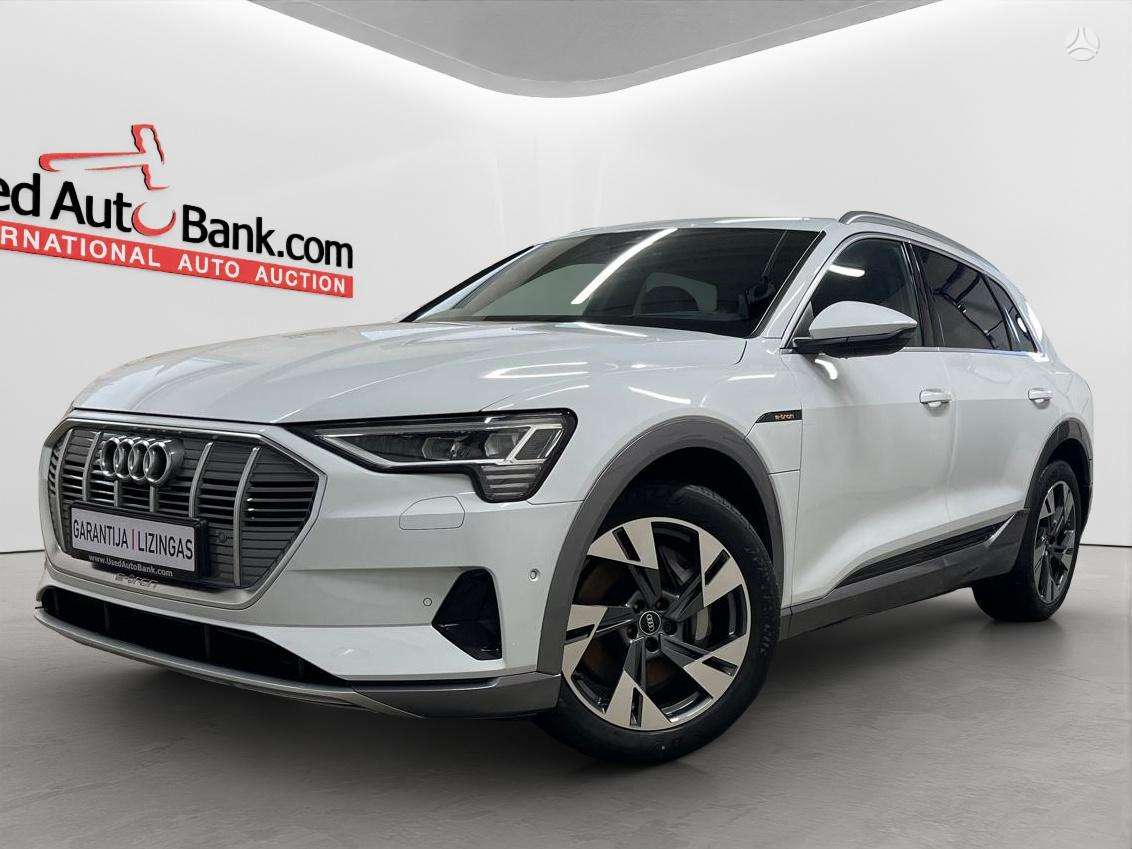 Audi e-tron, 95 kWh, off-road / crossover