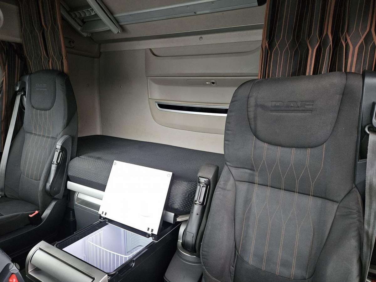 DAF XF 480 FT SSC, double sleeper