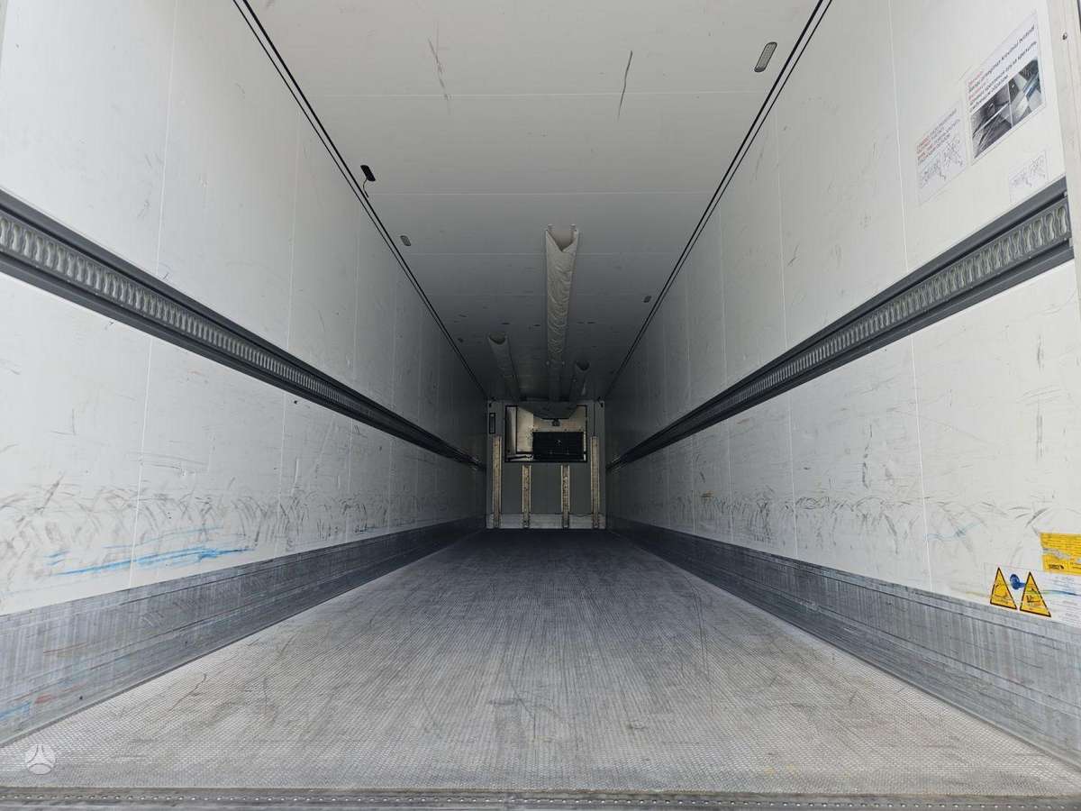 Schmitz SCB*S3B, refrigerated