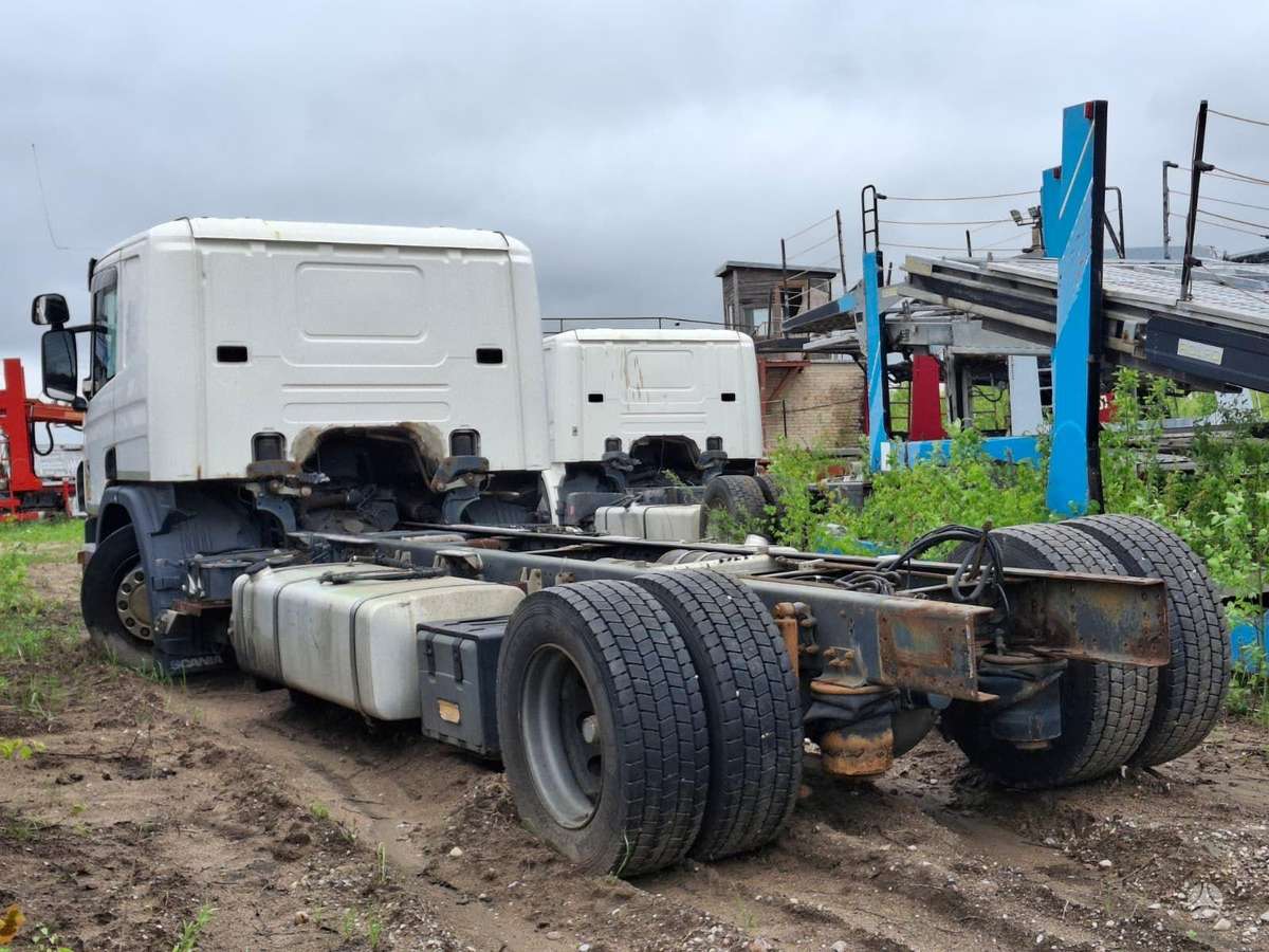 Scania P420, cab-chassis trucks