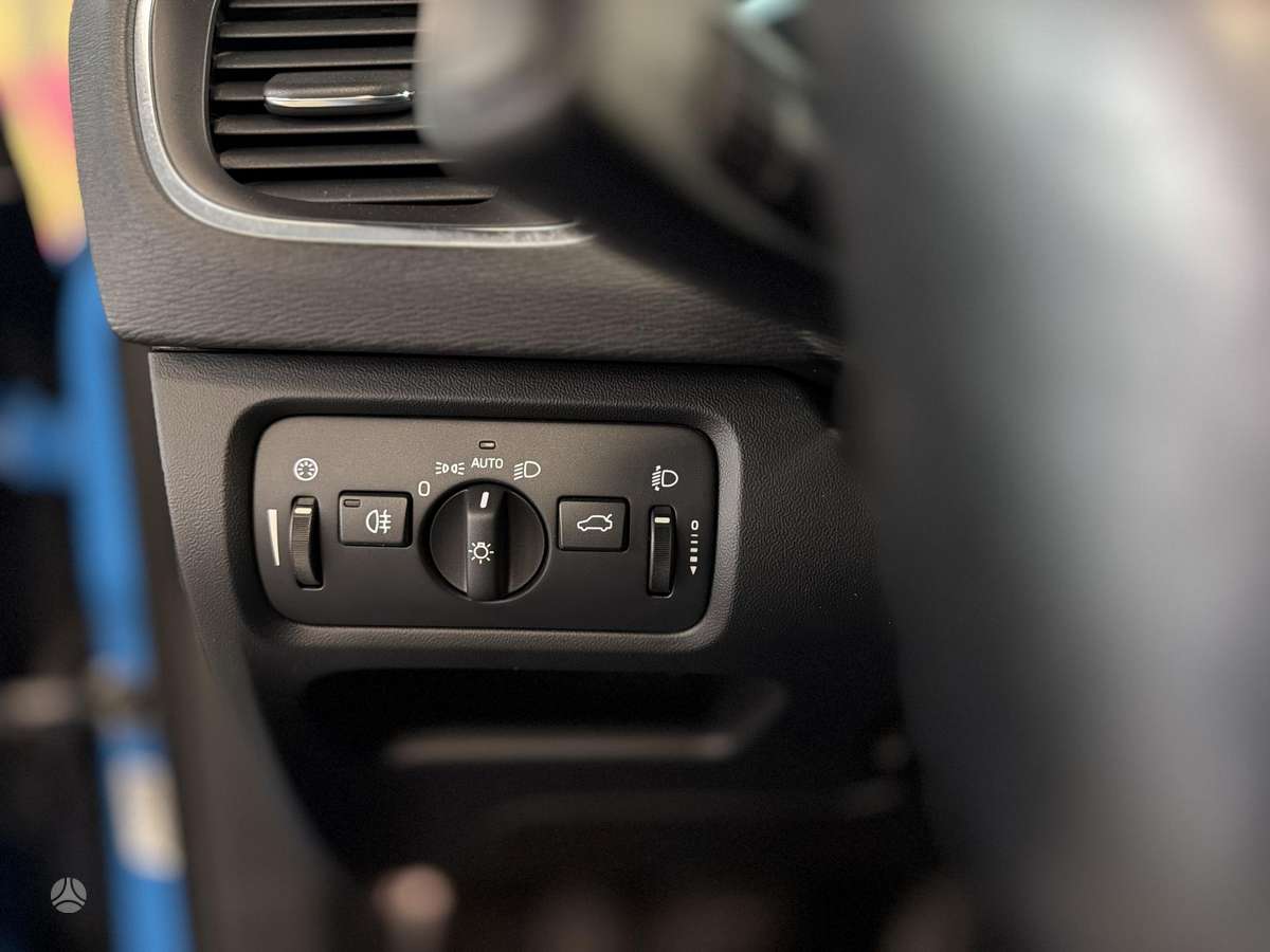 Volvo V40 - 8