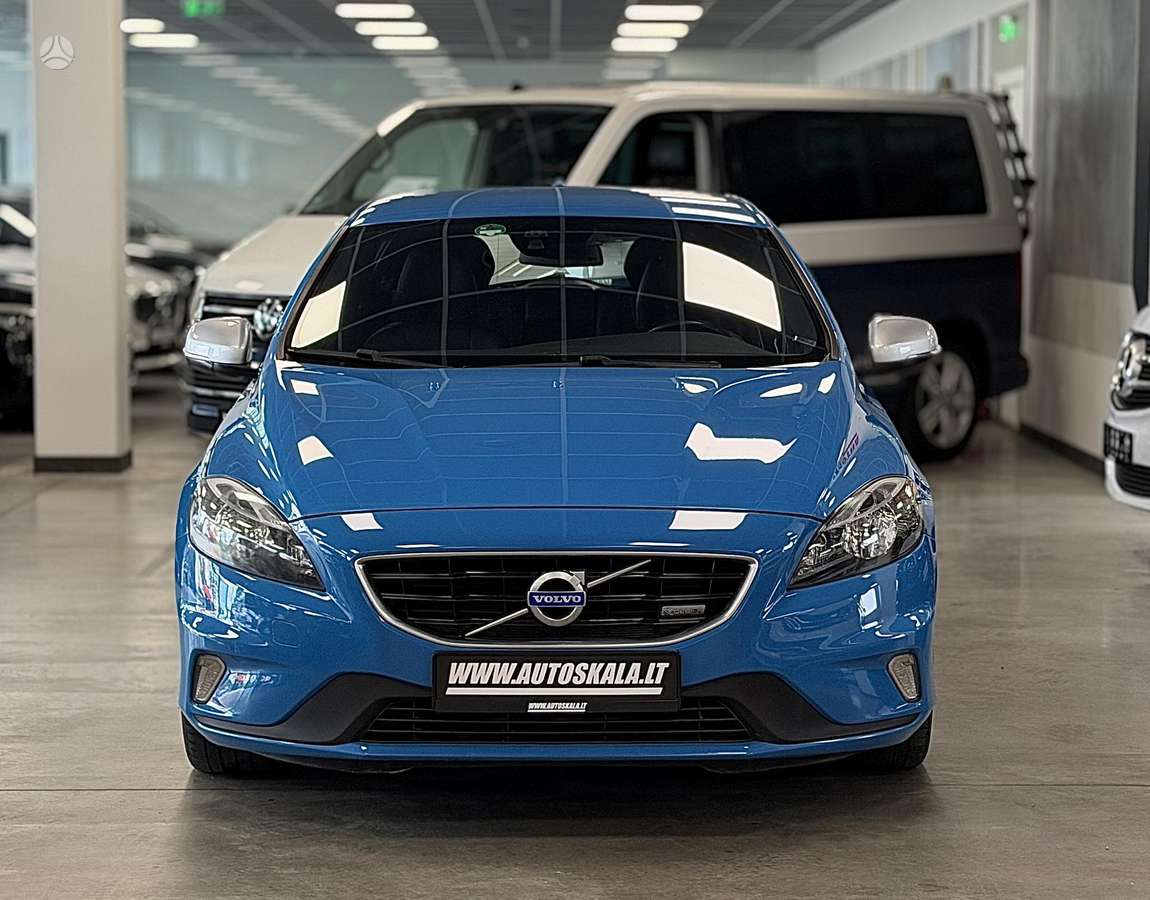 Volvo V40, 2.0 l., Хэтчбек