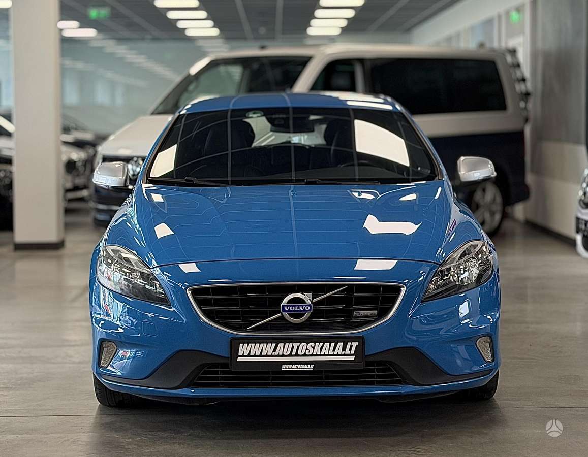 Volvo V40, 2.0 l., Хэтчбек