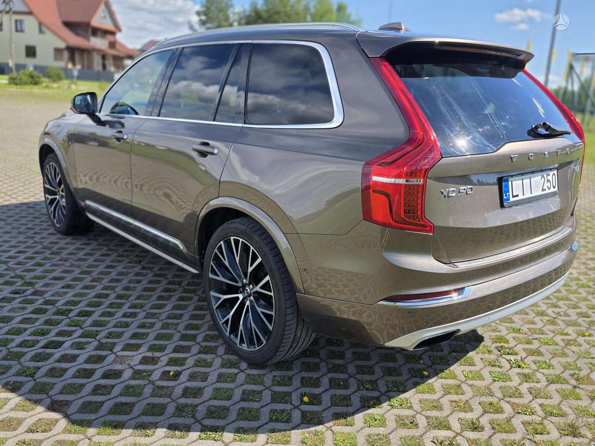 Volvo XC90 - 6