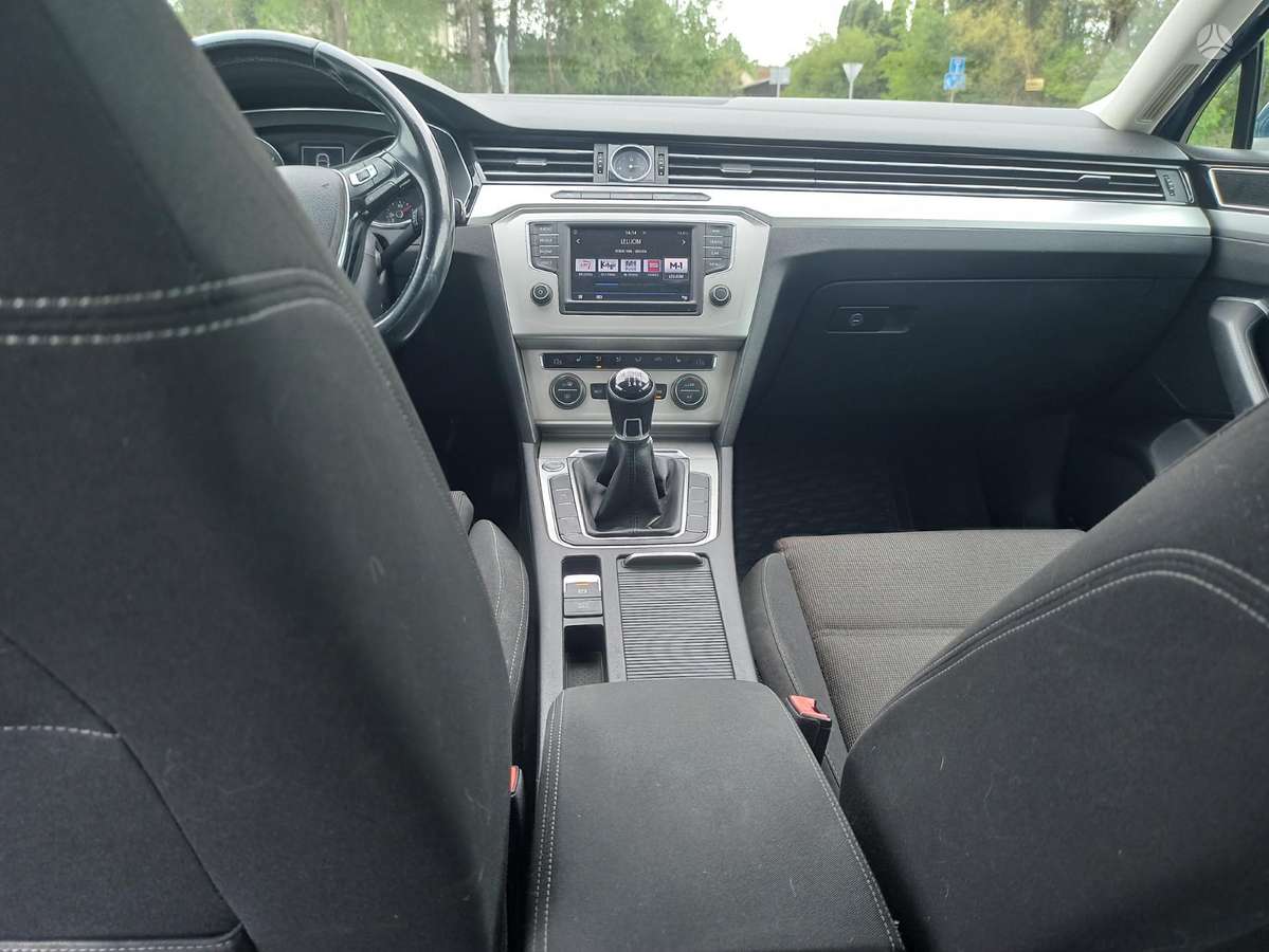 Volkswagen Passat, 1.6 l., Универсал