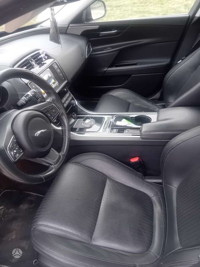 Jaguar XE, 2.0 l., Седан