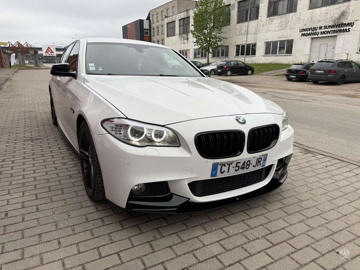 BMW 520, sedanas