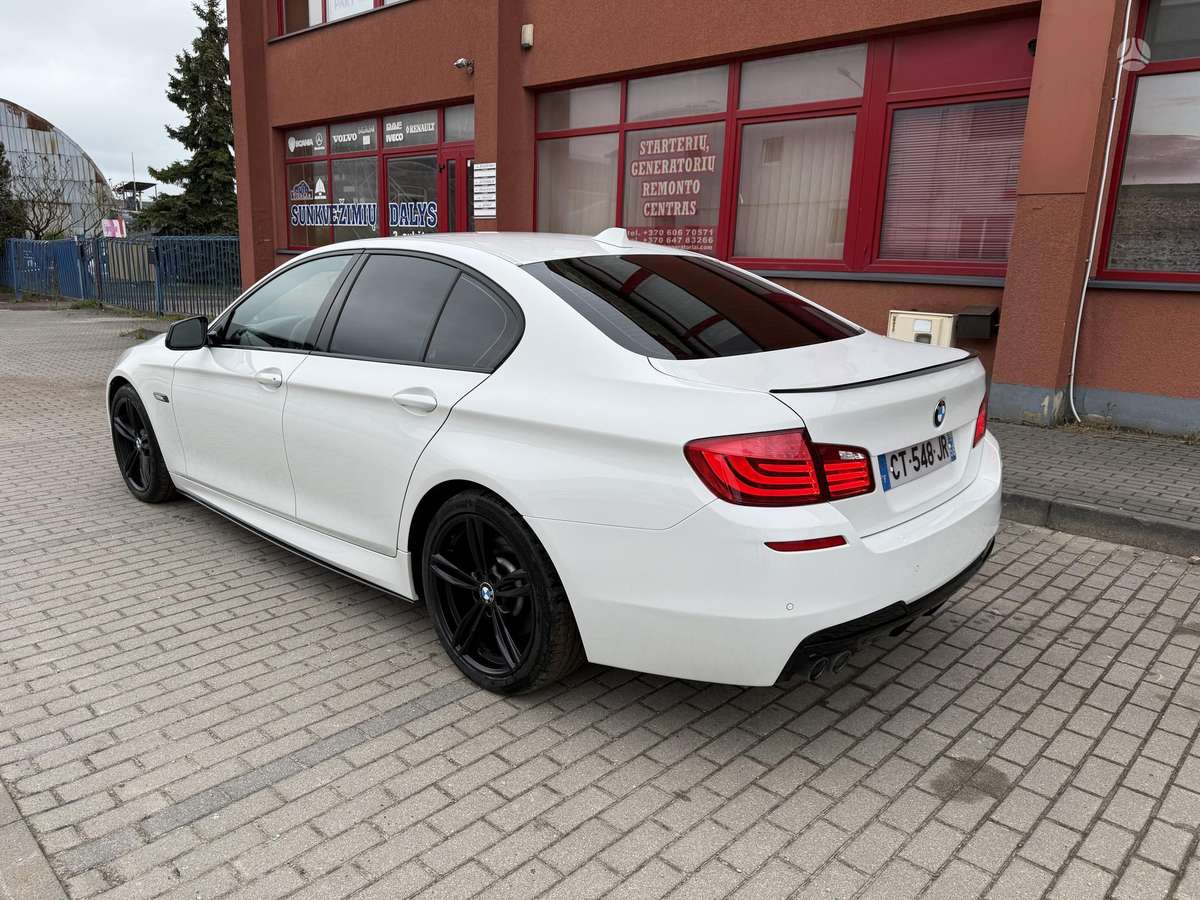 BMW 520, sedanas