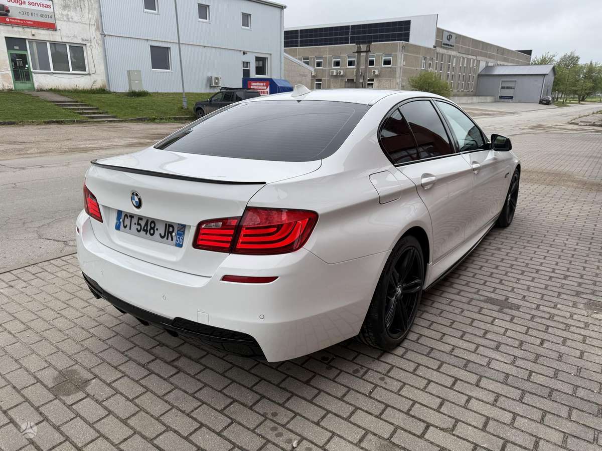 BMW 520, sedanas