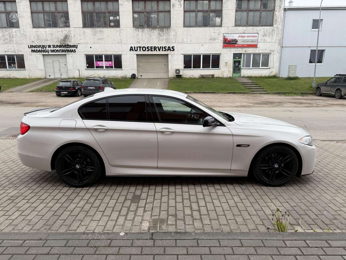BMW 520, sedanas