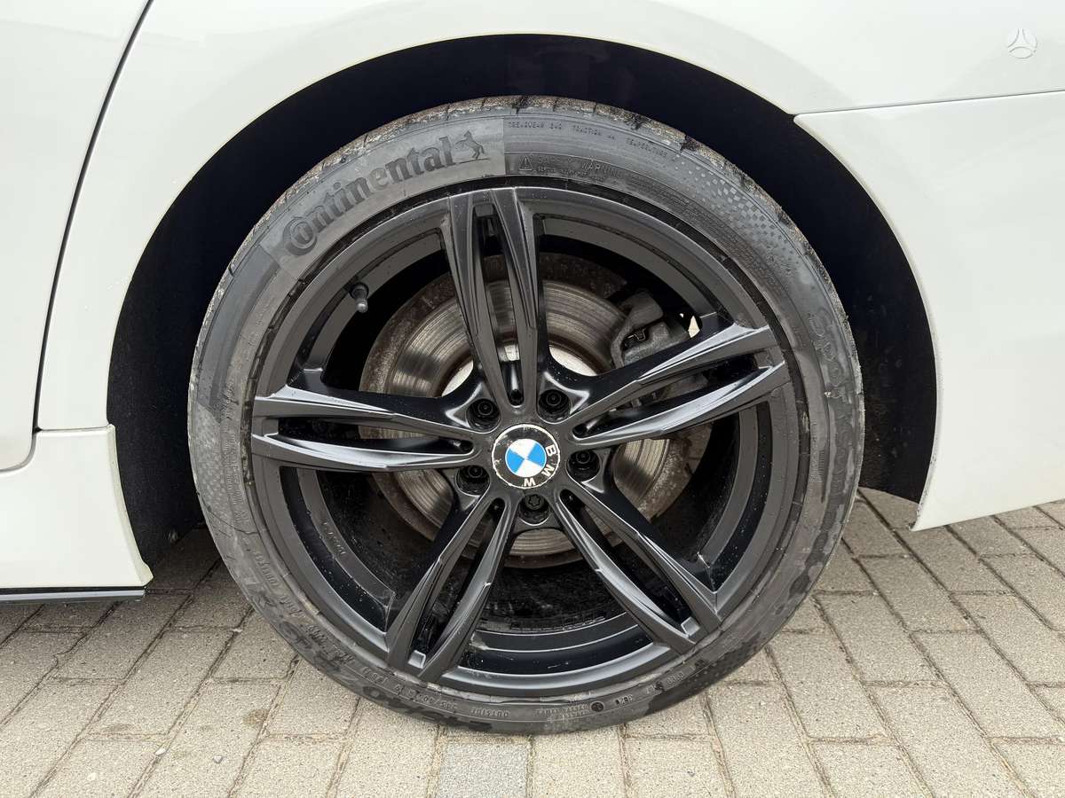 BMW 520, sedanas