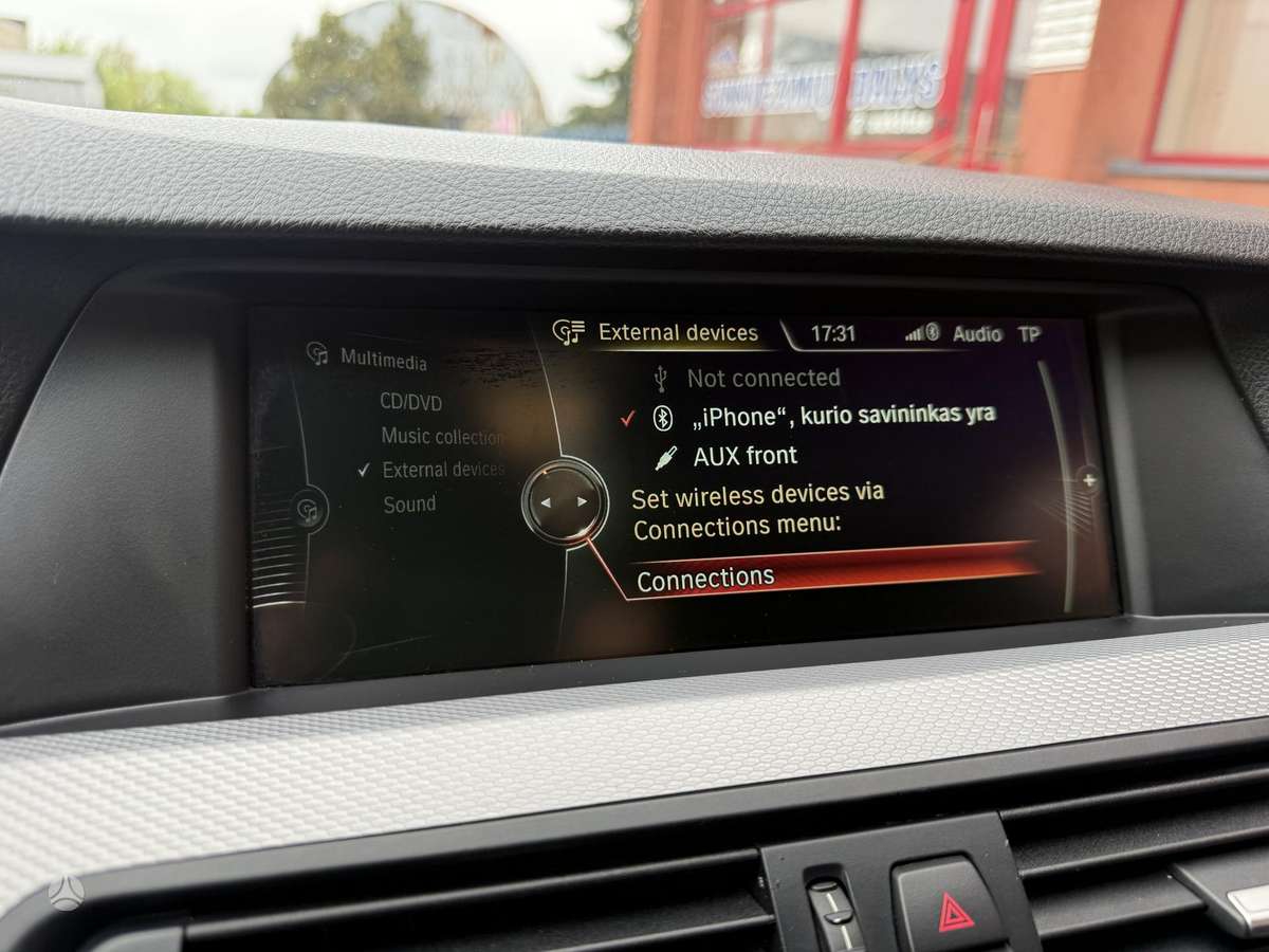 BMW 520, sedanas