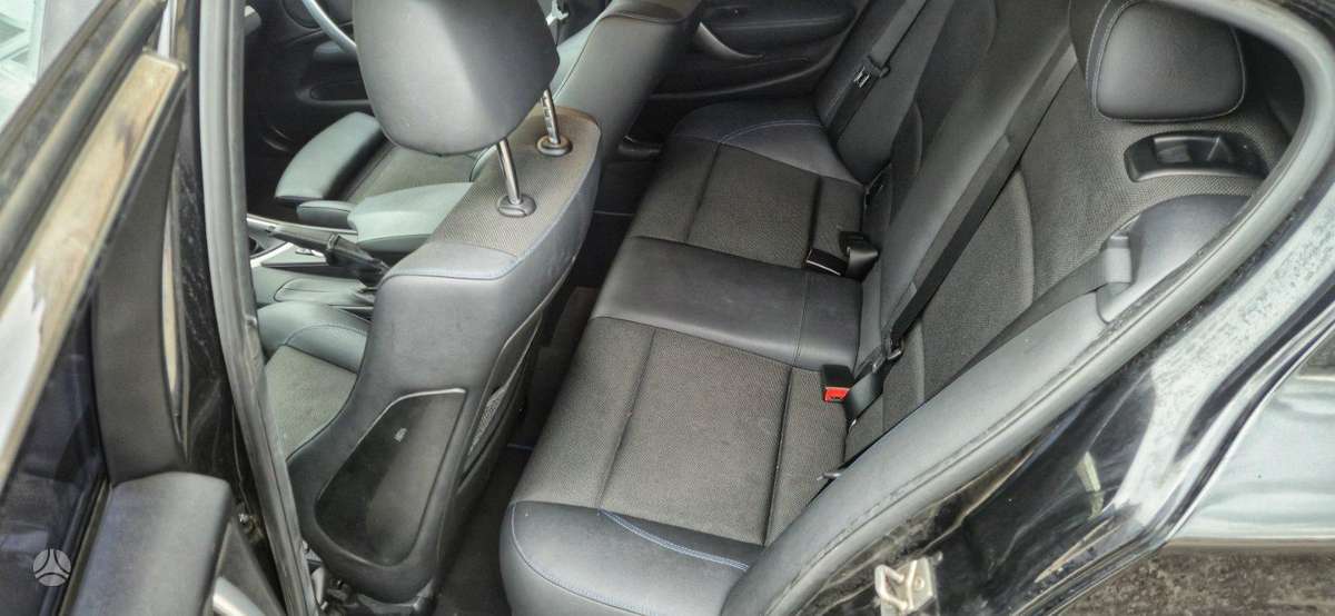 BMW 123, 2.0 l., hatchback