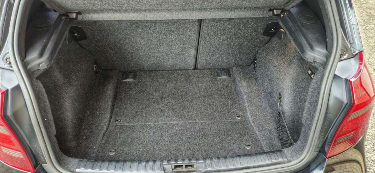 BMW 123, 2.0 l., hatchback