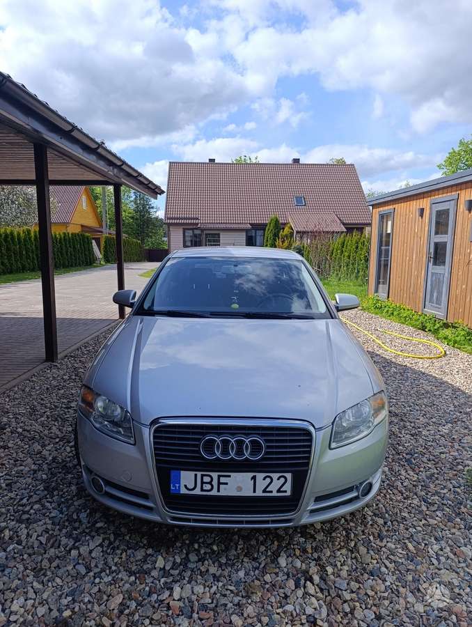 Audi A4, 2.0 l., Седан