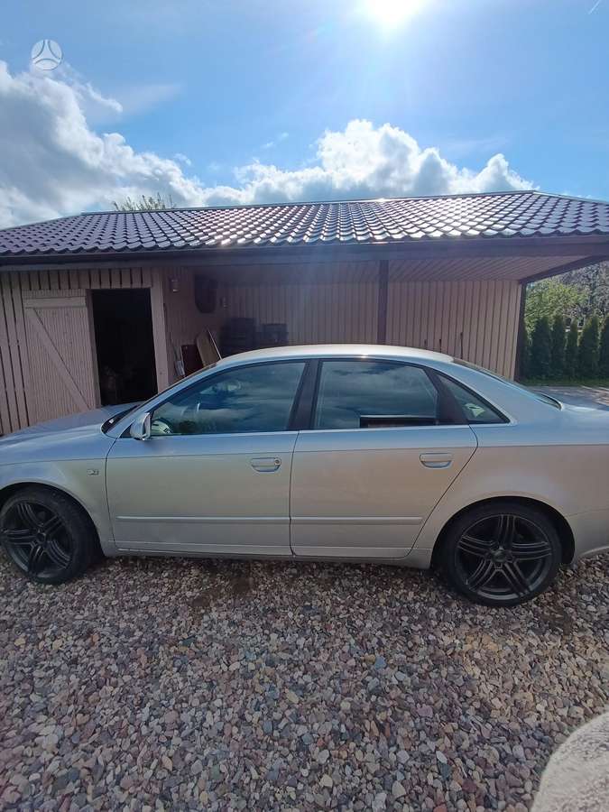 Audi A4, 2.0 l., Седан
