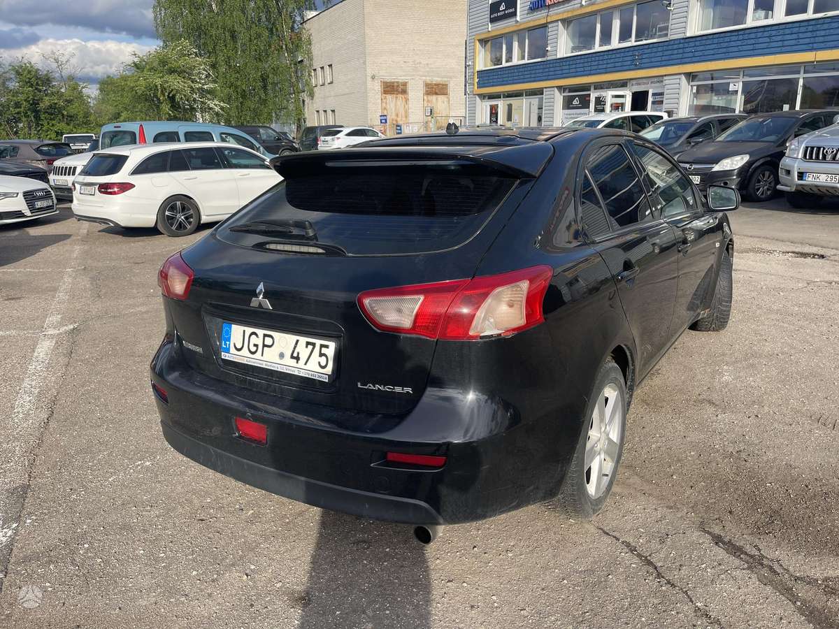 Mitsubishi Lancer, 2.0 l., hatchback
