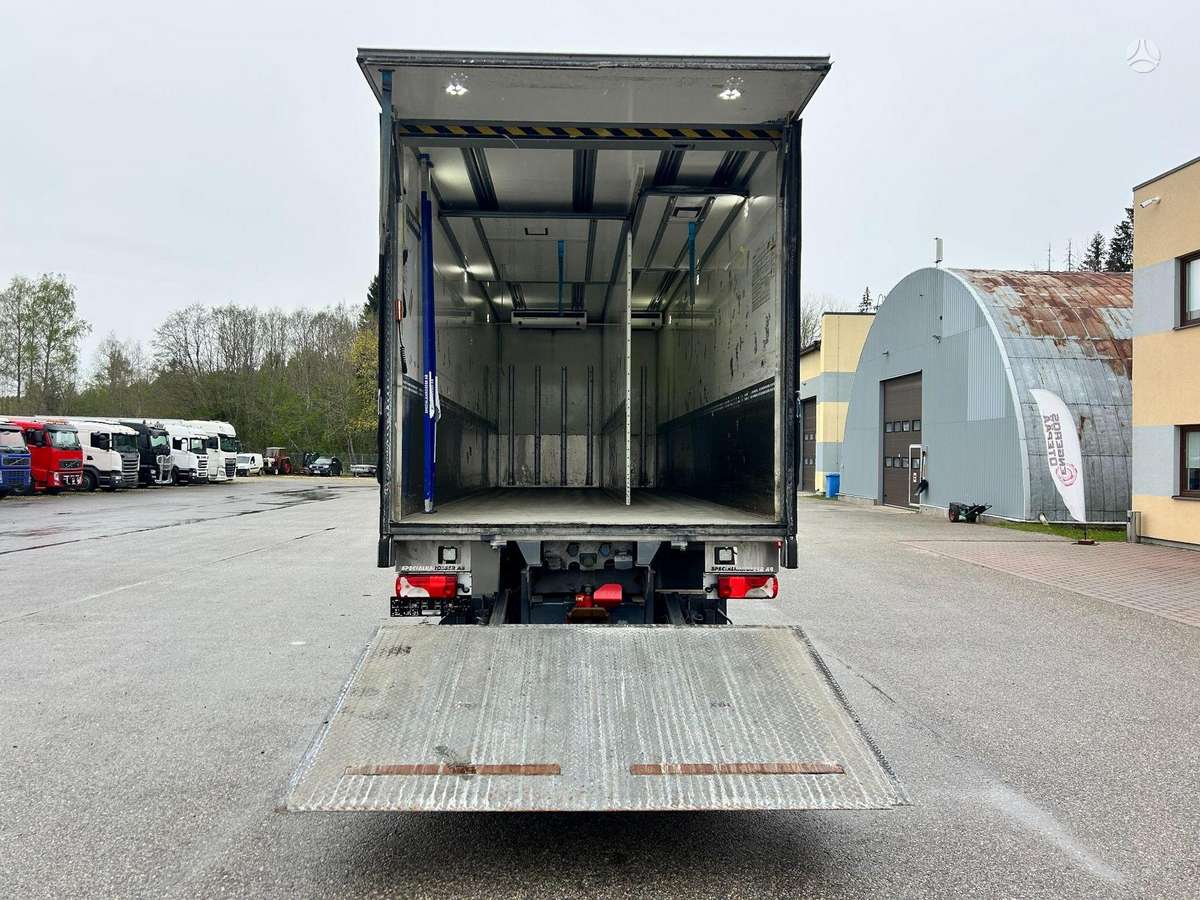 Scania P450, box trucks / box vans