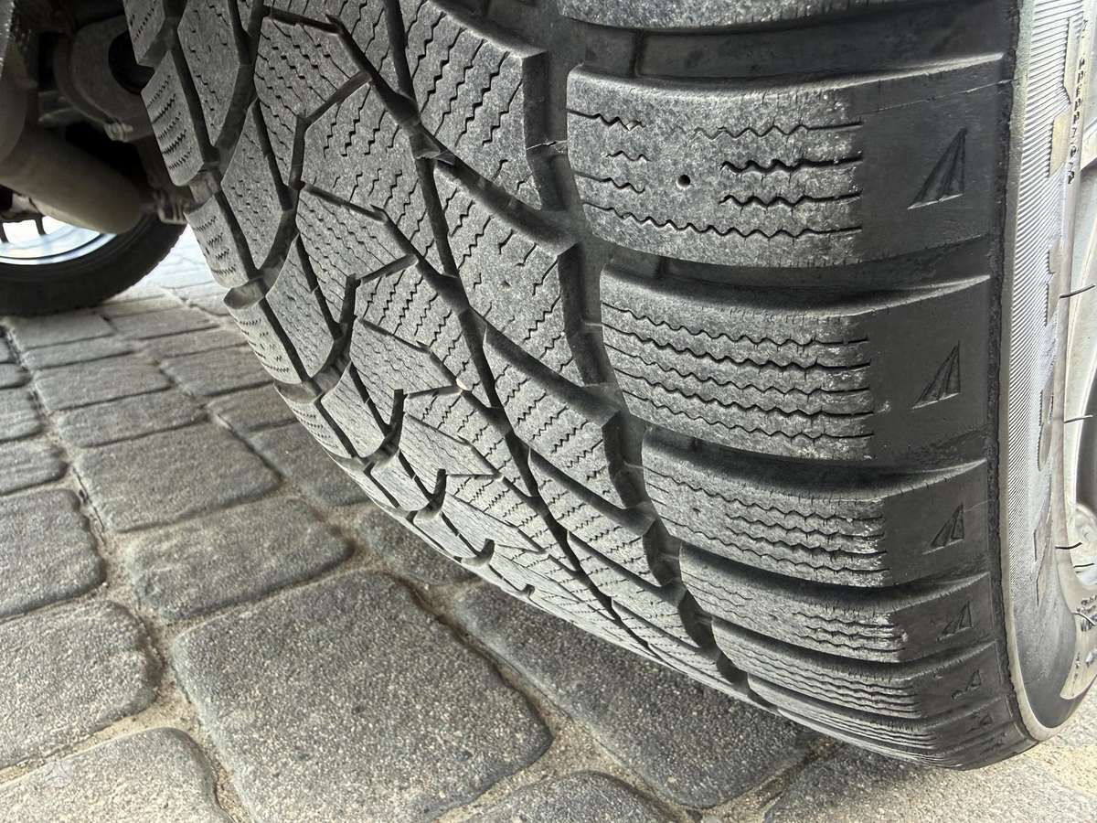 Porsche Macan, 2.0 l., off-road / crossover