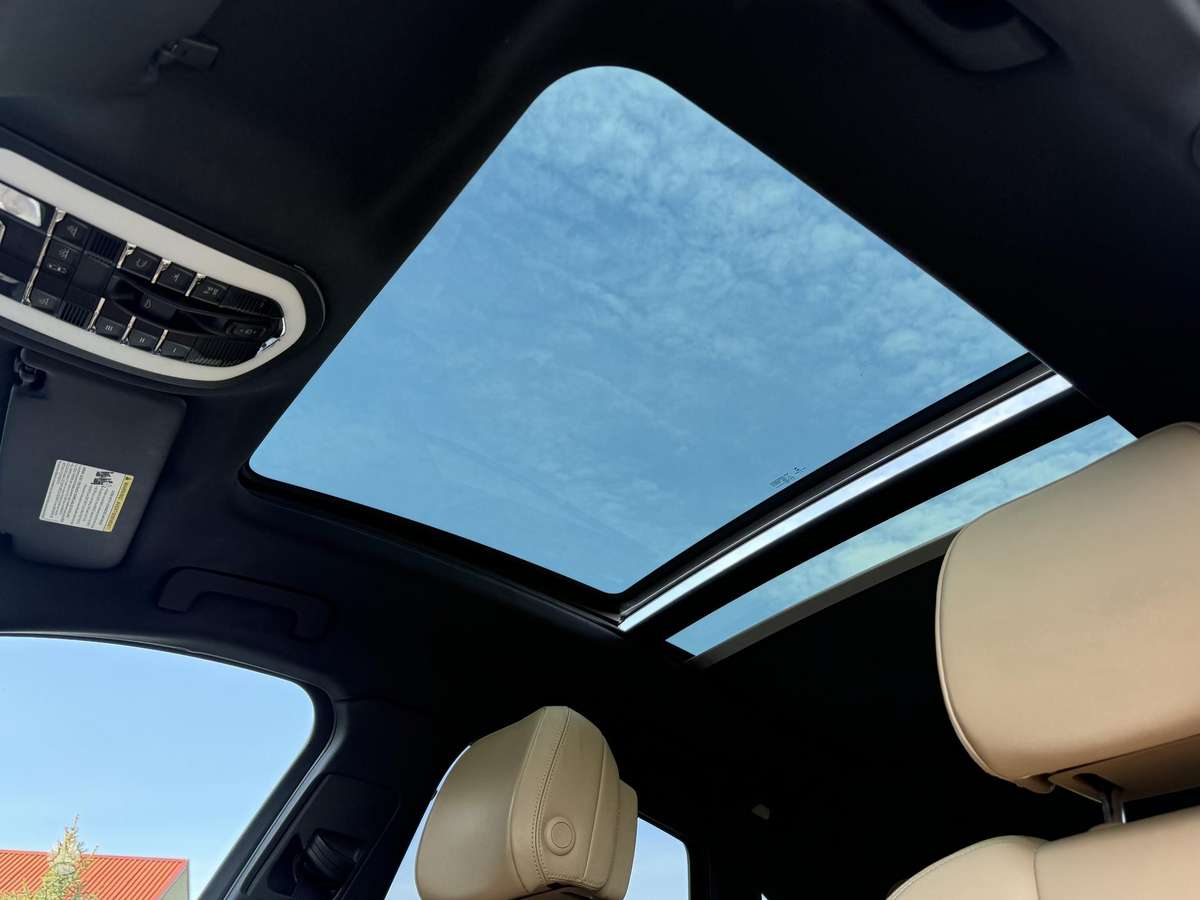 Porsche Macan, 2.0 l., off-road / crossover