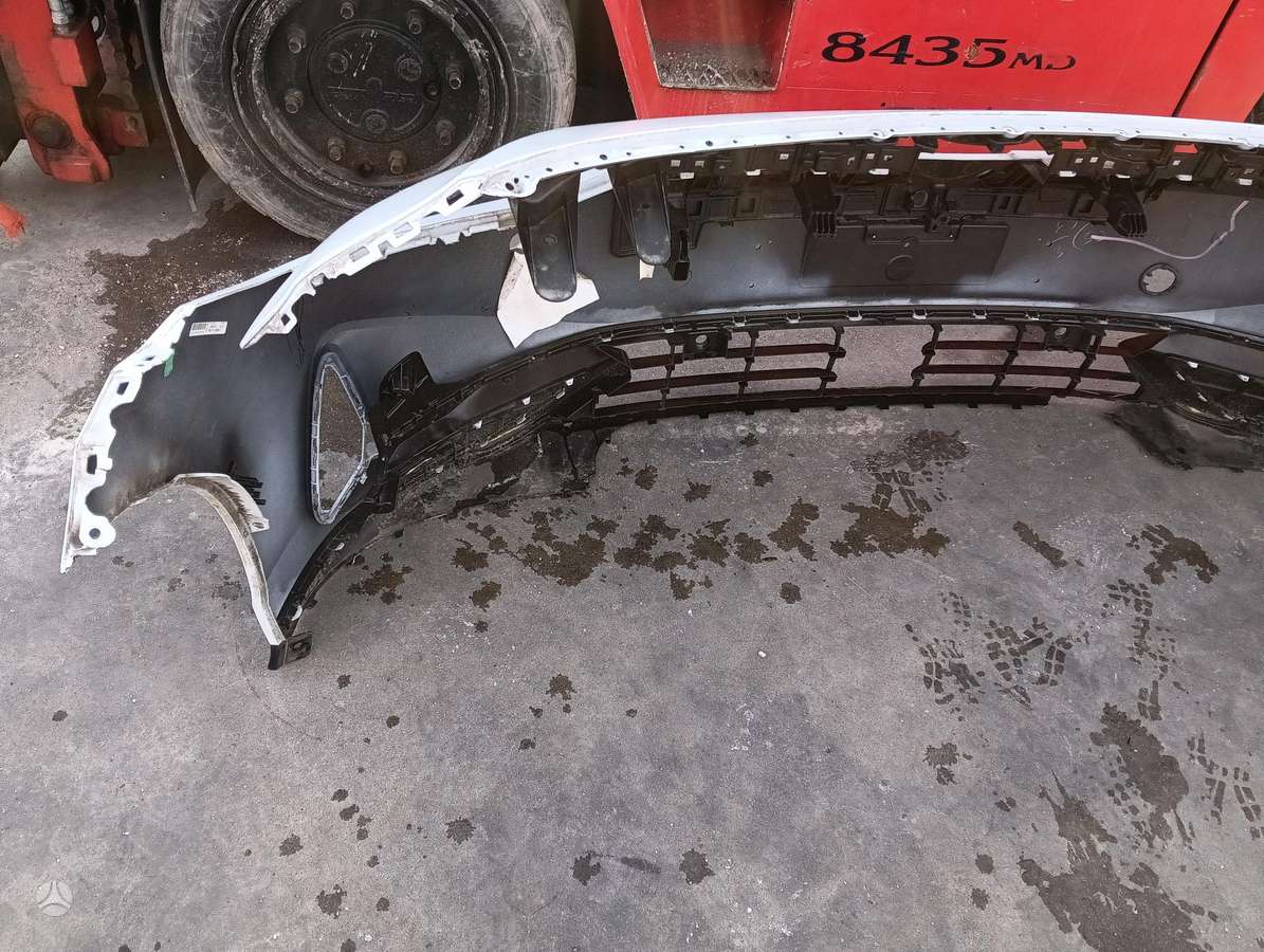 Volkswagen ID.7 bumper reinforcement, bumpers, lights