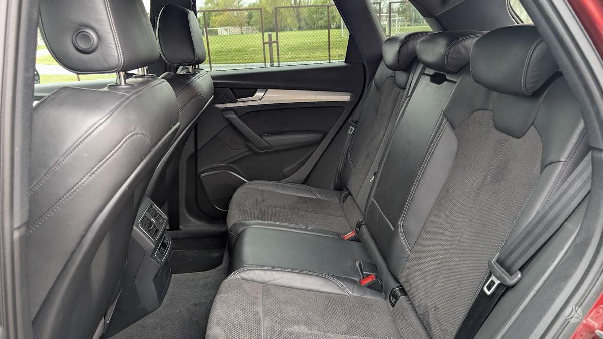 Audi Q5, 2.0 l., Внедорожник / Кроссовер