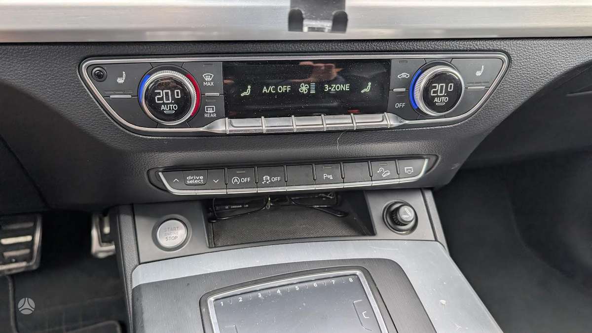 Audi Q5, 2.0 l., Внедорожник / Кроссовер