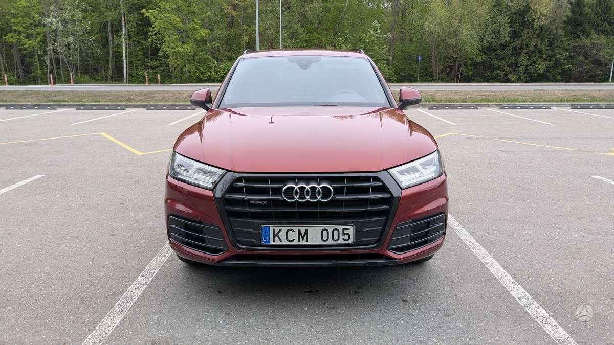 Audi Q5, 2.0 l., Внедорожник / Кроссовер