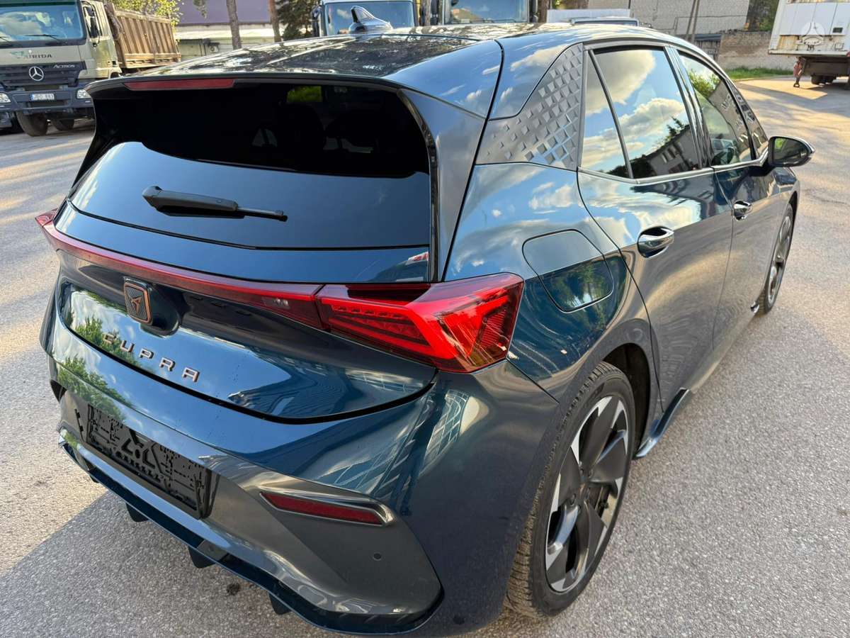 Cupra Born, 62 kWh, hatchback