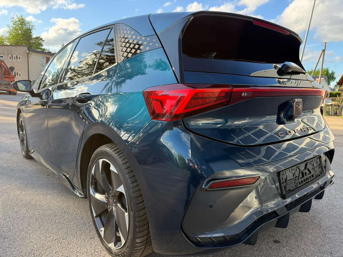 Cupra Born, 62 kWh, hatchback