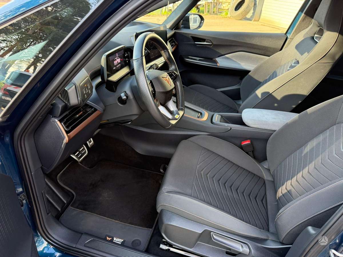 Cupra Born, 62 kWh, hatchback