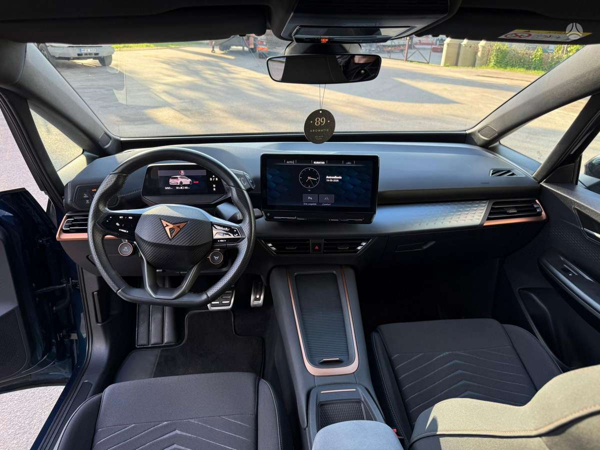 Cupra Born, 62 kWh, hatchback