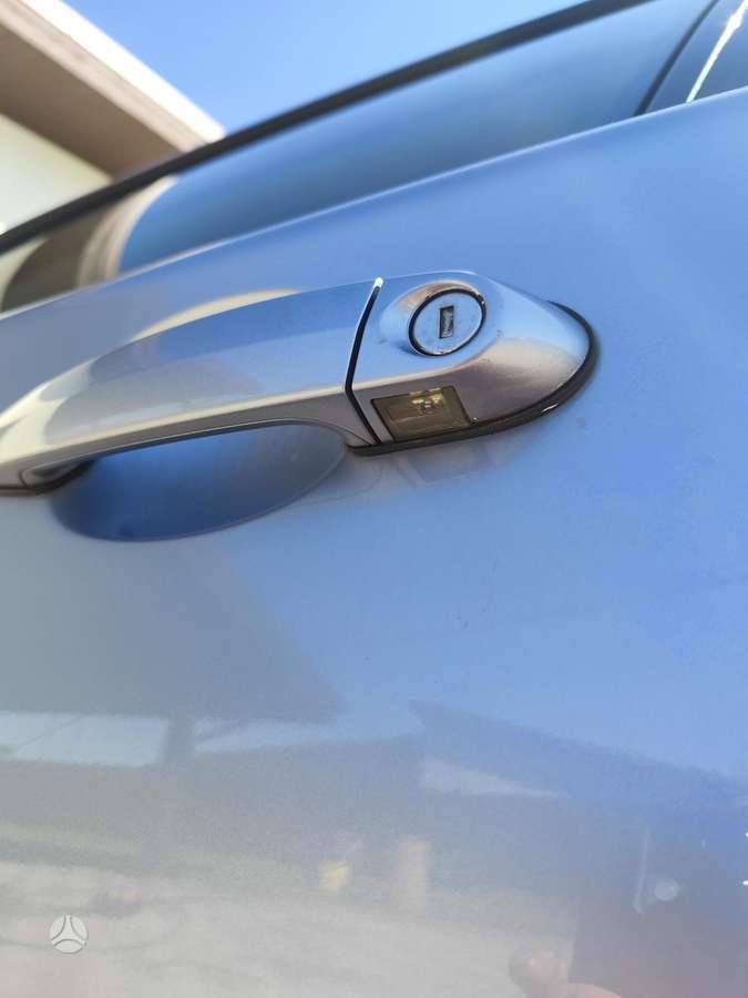 BMW 118, 2.0 l., hatchback