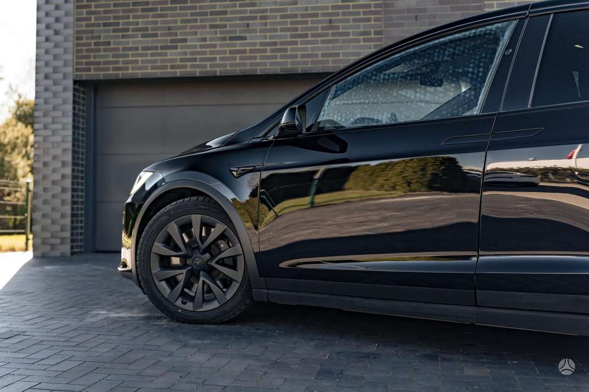 Tesla Model X, 100 кВт·ч, Минивэн