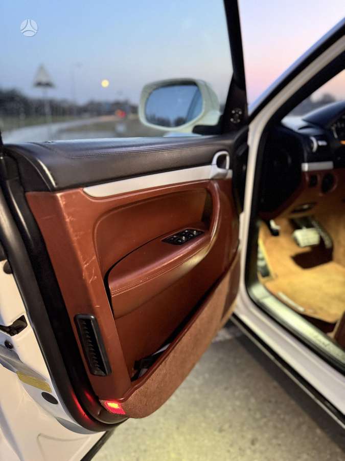 Porsche Cayenne, 4.8 l., wagon