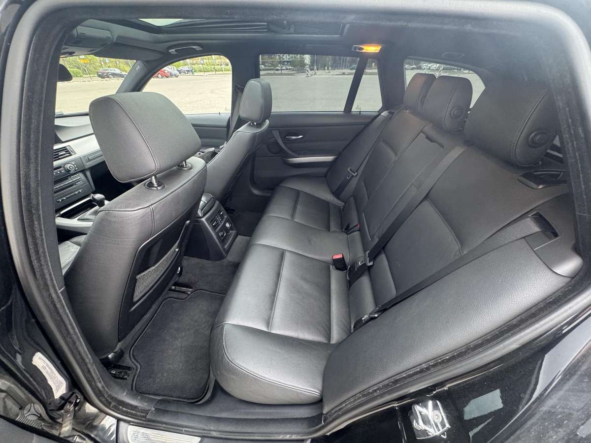 BMW 320, 2.0 l., wagon