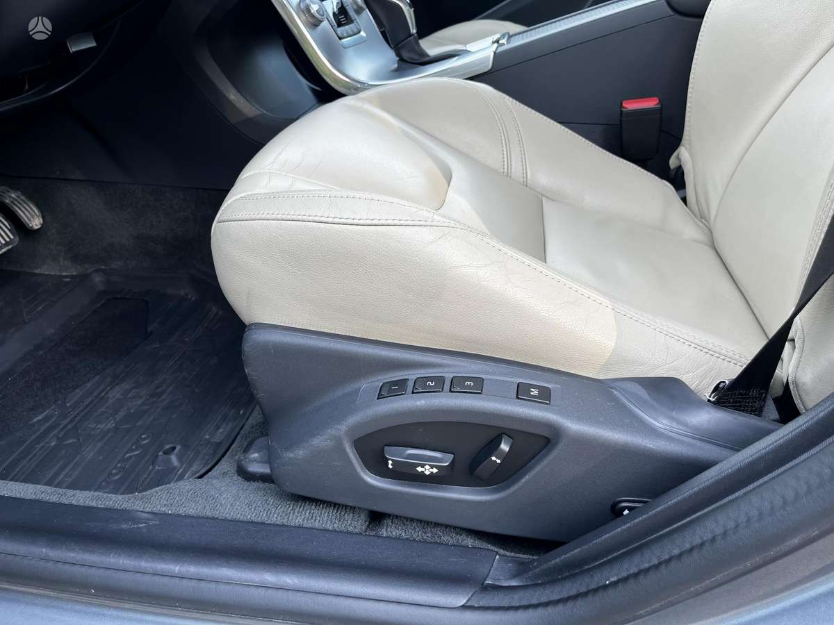 Volvo V60, 2.0 l., Универсал