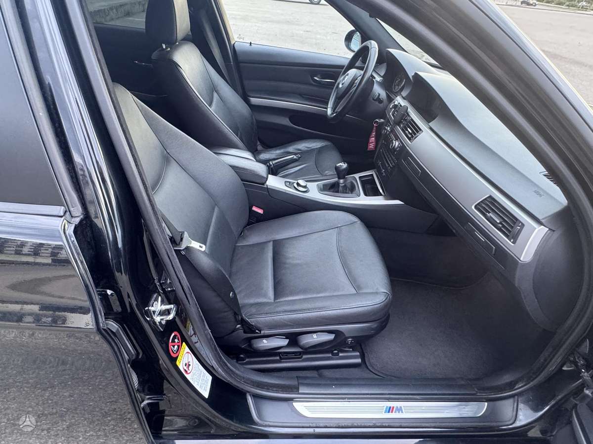 BMW 320, 2.0 l., wagon