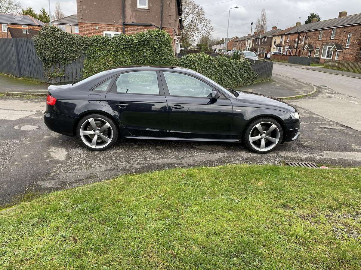 Audi A4, 2.0 l., Седан
