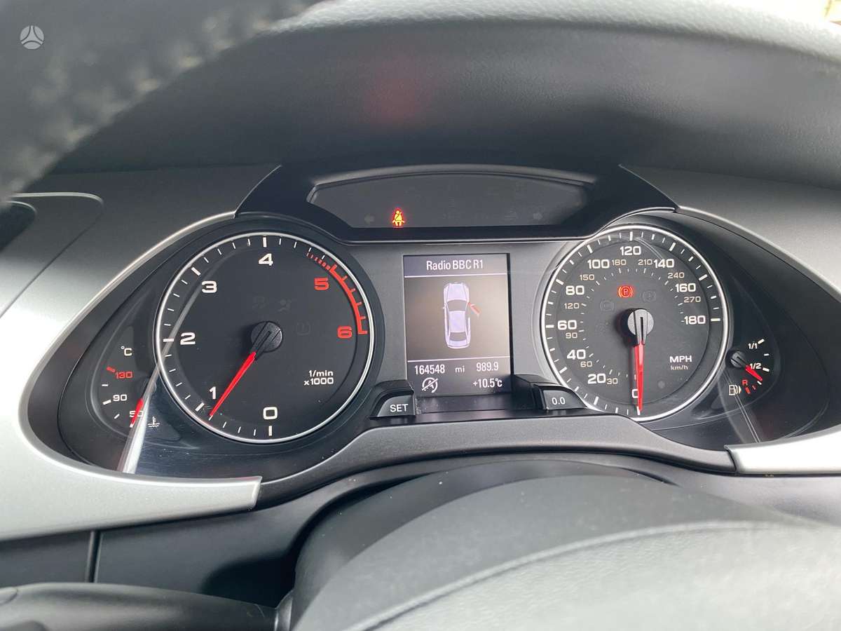 Audi A4, 2.0 l., Седан